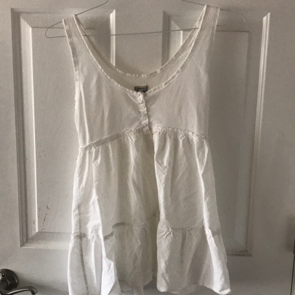 White scoopneck tank, loose bottom.